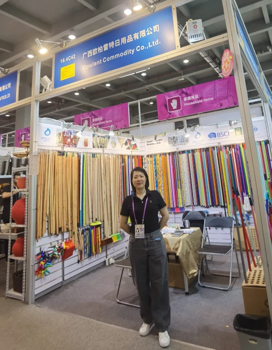 Highlight Moment at Canton Fair! Opulent's Broom Handles Debut Stunningly, Secure Your Cooperation Sl